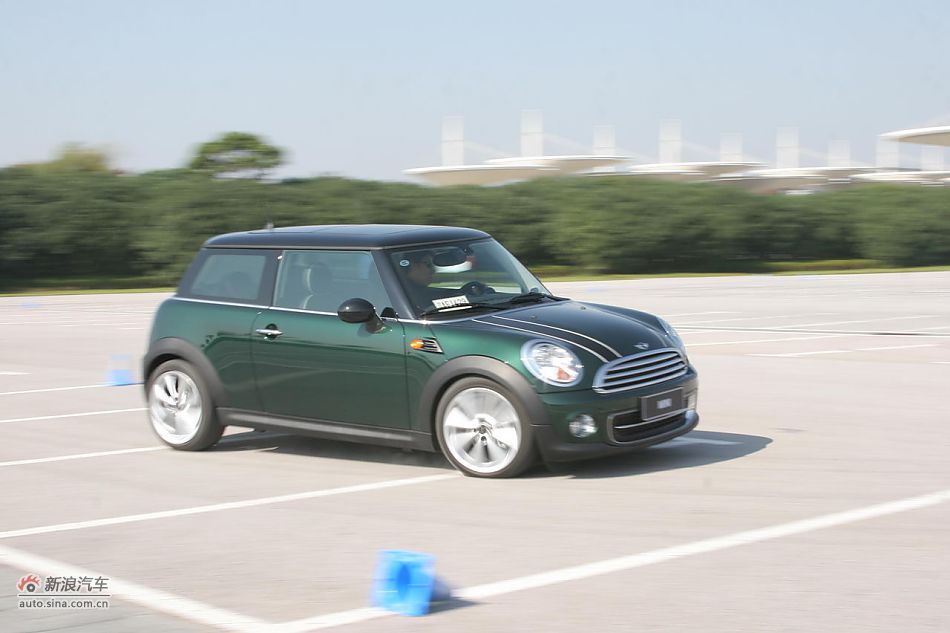 2011款MINI Cooper动态