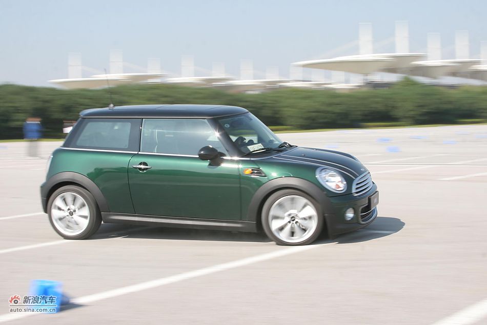 2011款MINI Cooper动态