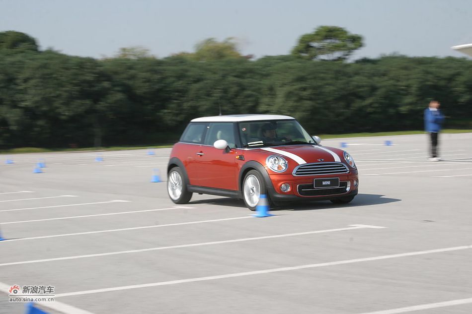 2011款MINI Cooper动态