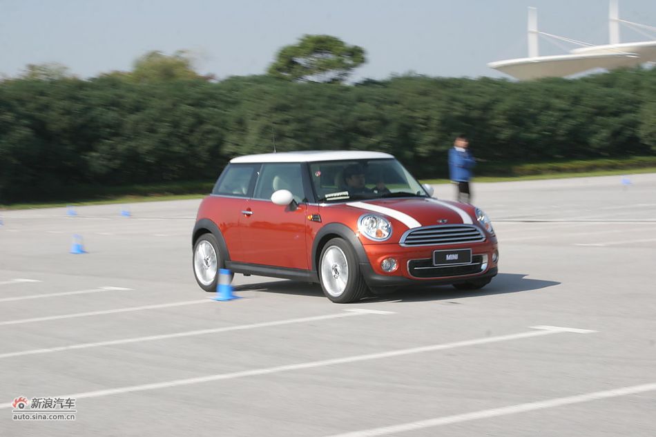 2011款MINI Cooper动态