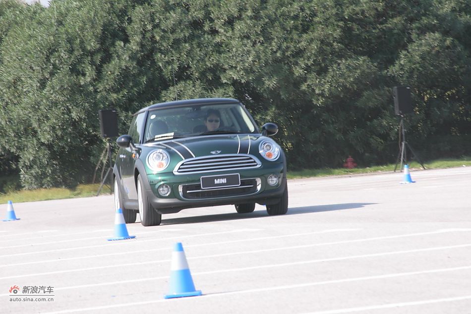 2011款MINI Cooper动态