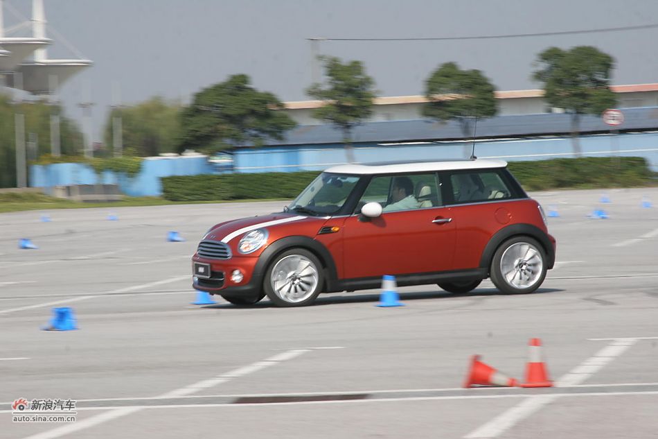 2011款MINI Cooper动态