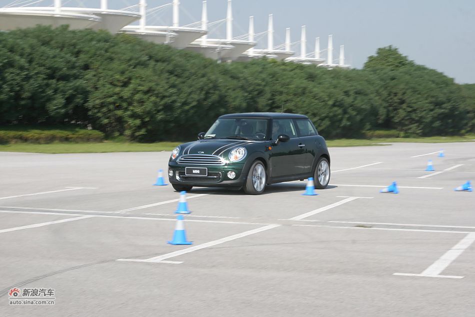 2011款MINI Cooper动态