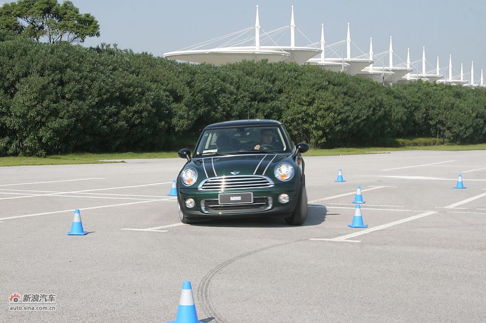 2011款MINI Cooper动态