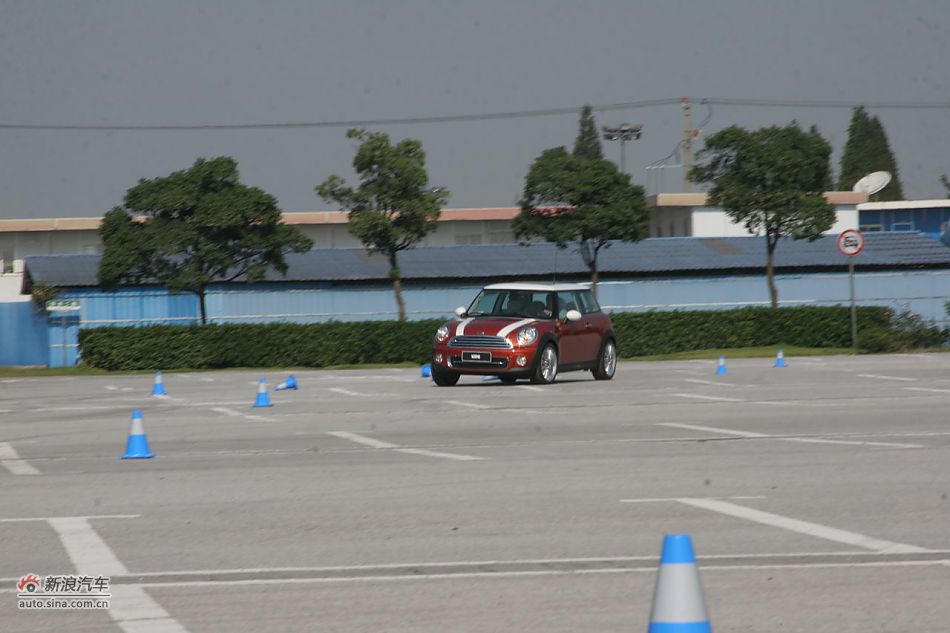 2011款MINI Cooper动态
