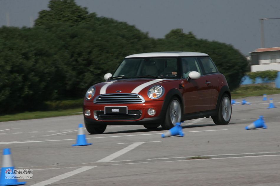 2011款MINI Cooper动态