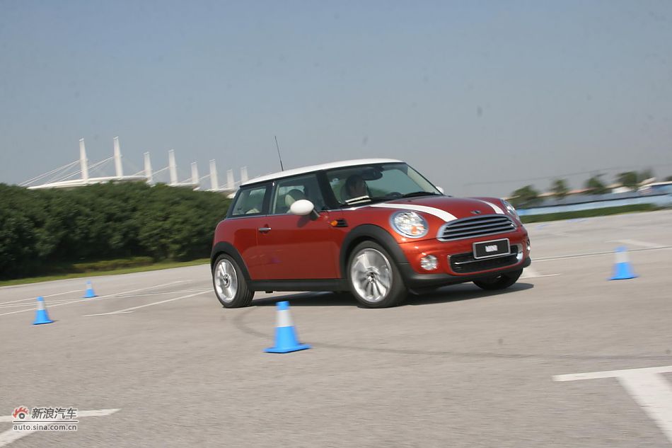 2011款MINI Cooper动态