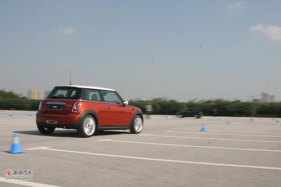 2011款MINI Cooper动态
