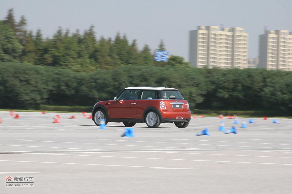 2011款MINI Cooper动态