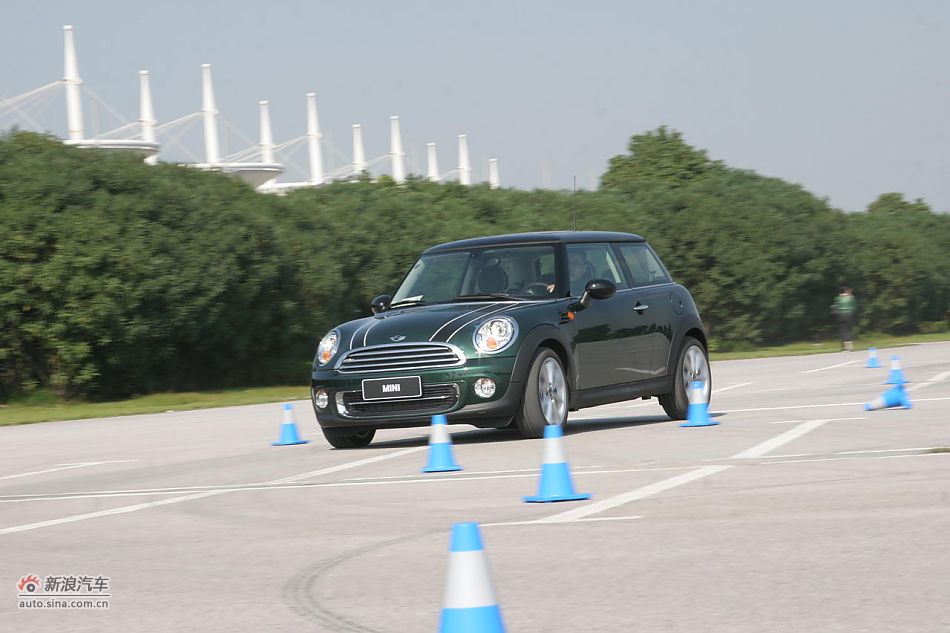 2011款MINI Cooper动态