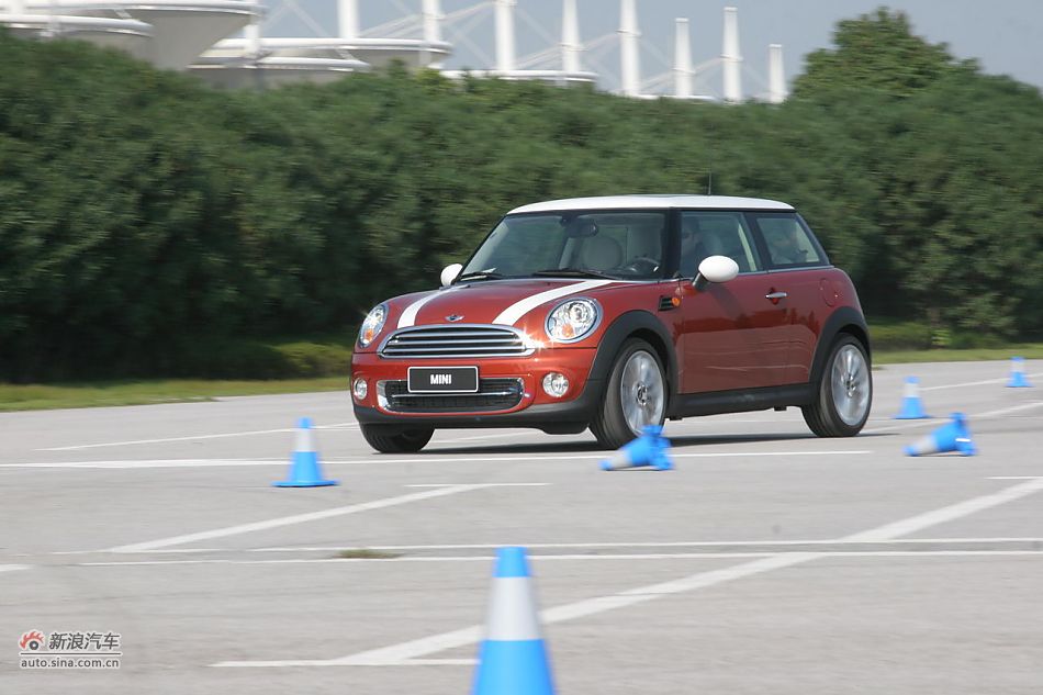 2011款MINI Cooper动态