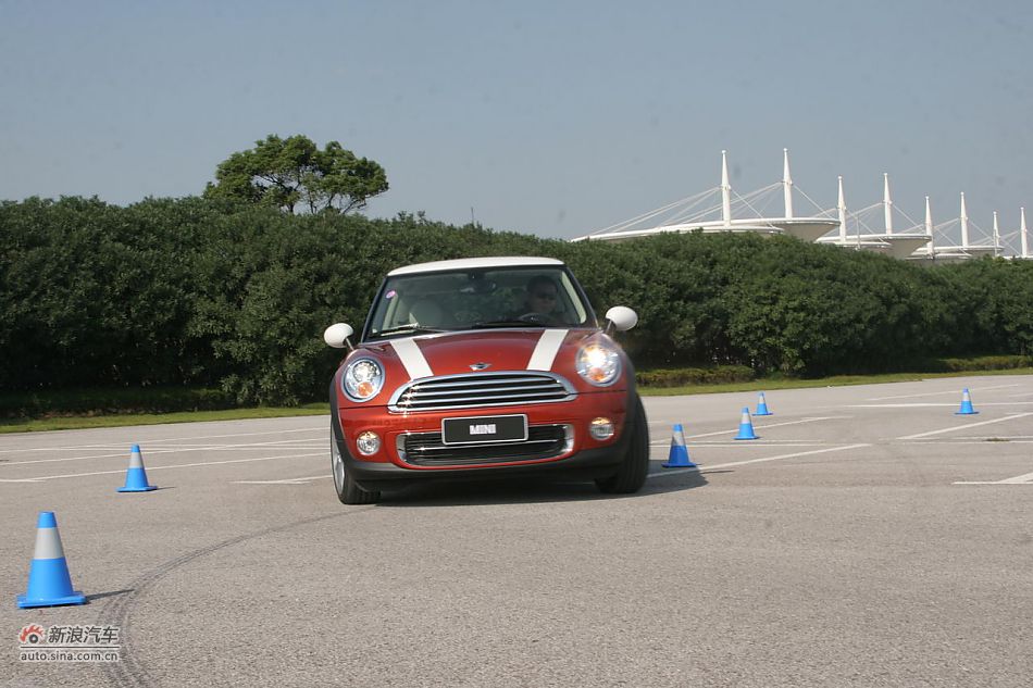 2011款MINI Cooper动态