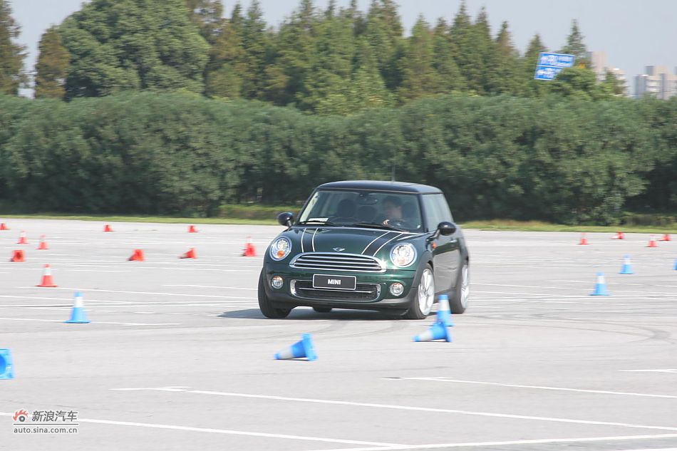 2011款MINI Cooper动态