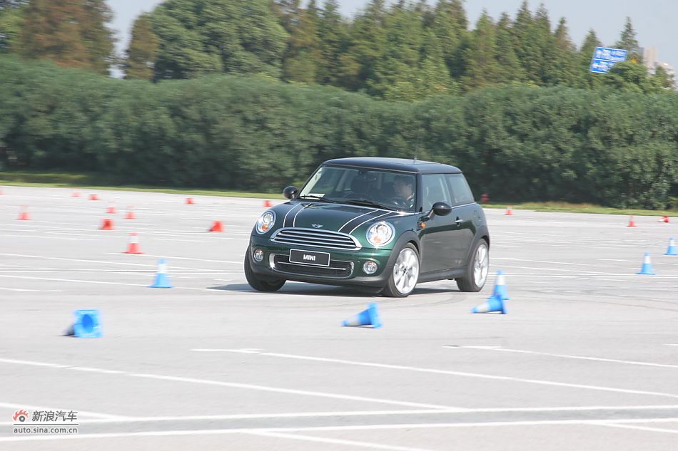 2011款MINI Cooper动态