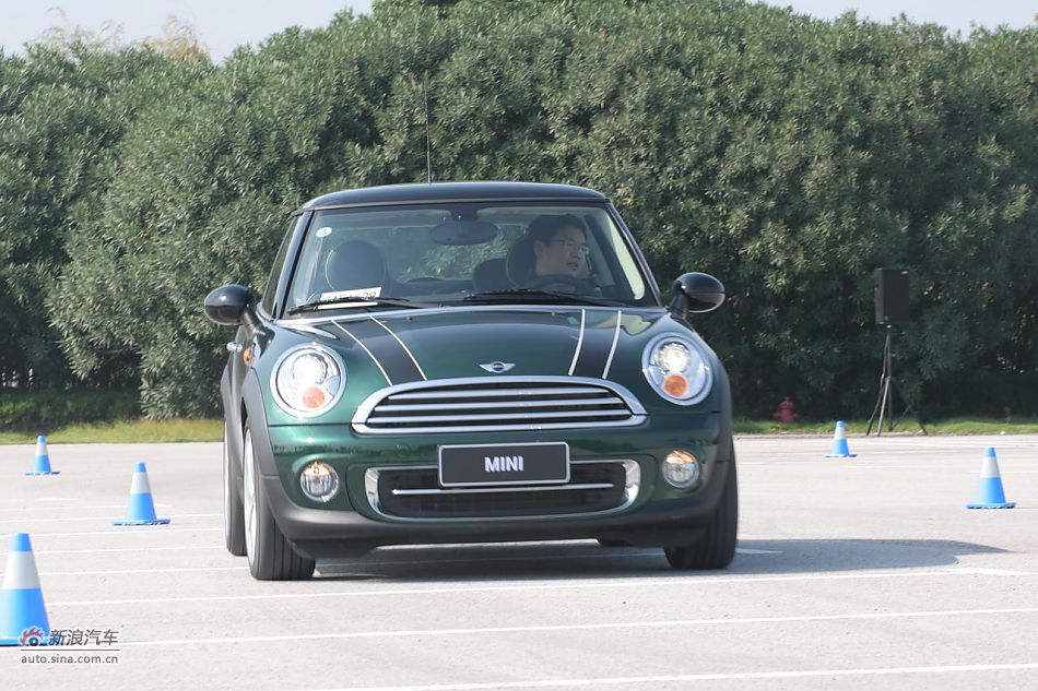 2011款MINI Cooper动态