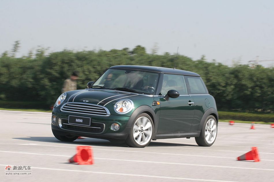 2011款MINI Cooper动态