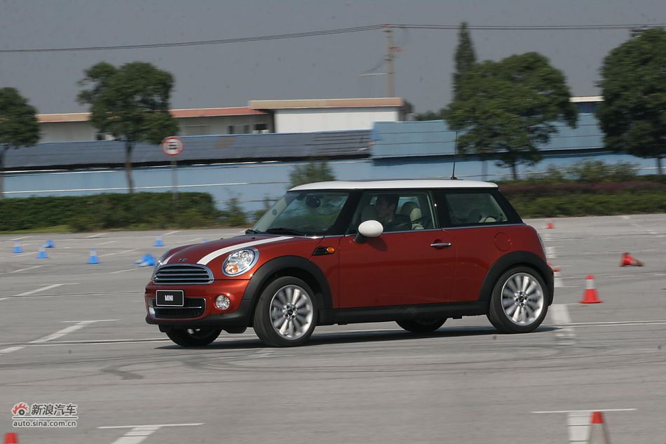2011款MINI Cooper动态
