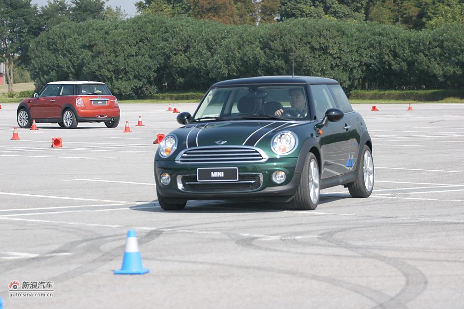 2011款MINI Cooper动态