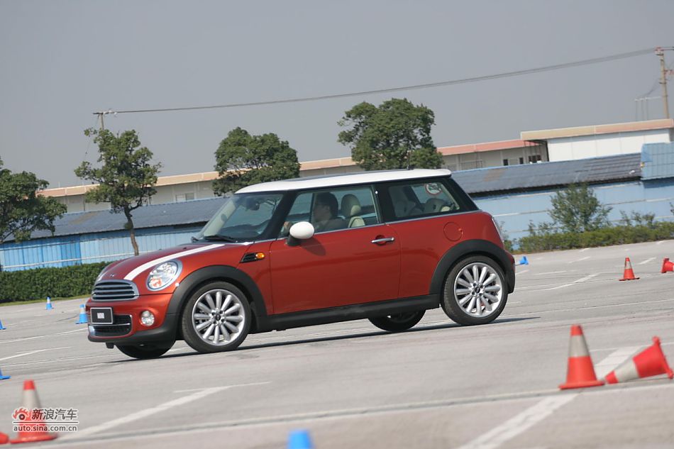 2011款MINI Cooper动态