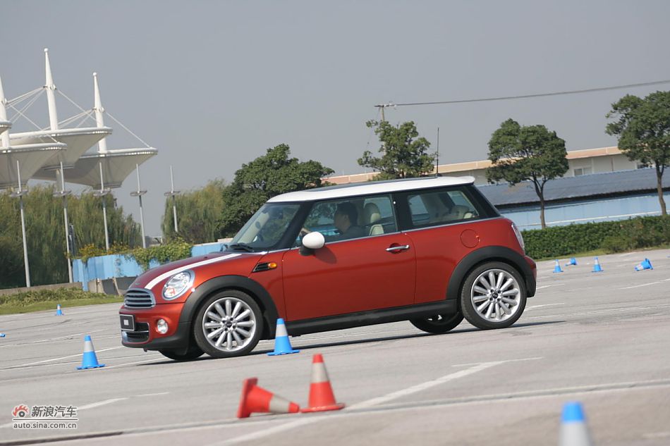 2011款MINI Cooper动态