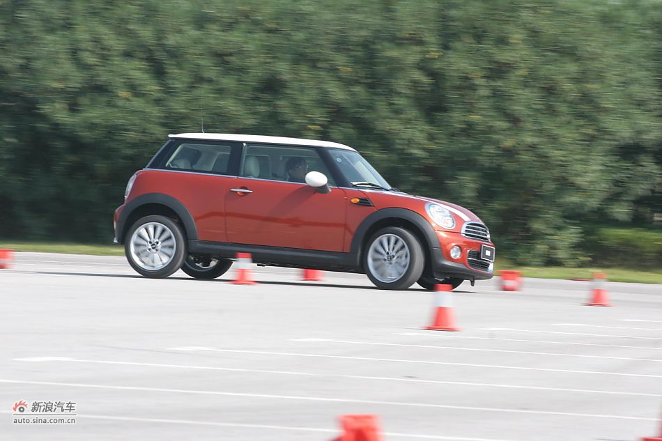 2011款MINI Cooper动态