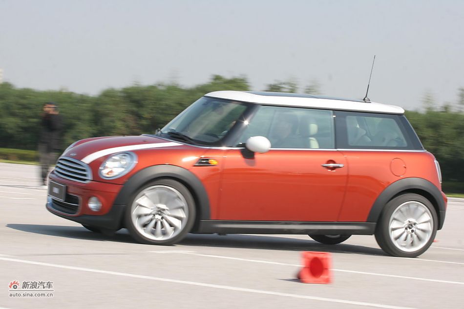 2011款MINI Cooper动态