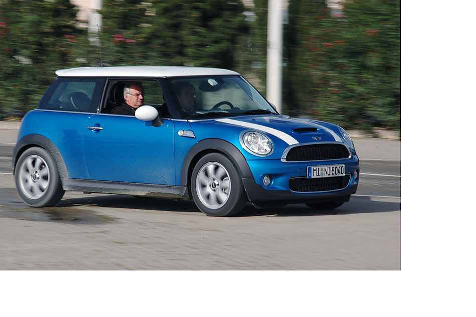 新MINI COOPERS外观