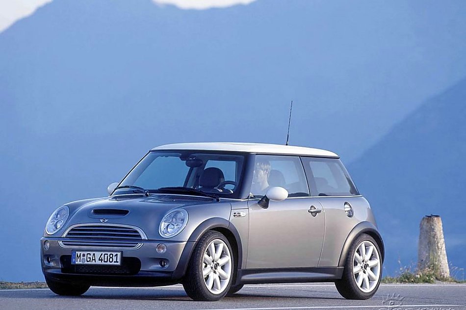 MINI COOPER参与《偷天换日》拍摄