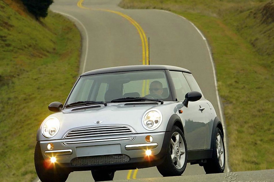 MINI COOPER参与《偷天换日》拍摄