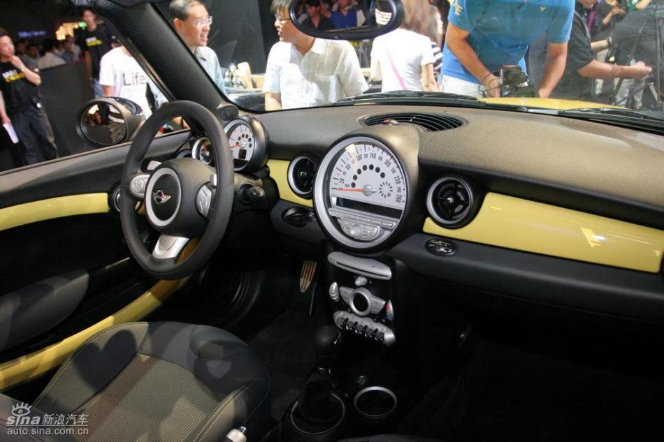 MINI Cooper敞篷版及Cooper S敞篷版