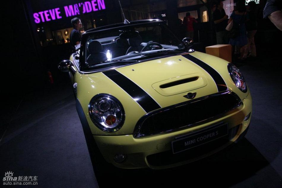 MINI Cooper敞篷版及Cooper S敞篷版
