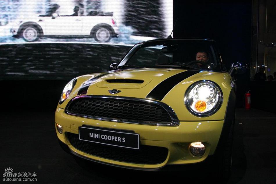 MINI Cooper敞篷版及Cooper S敞篷版