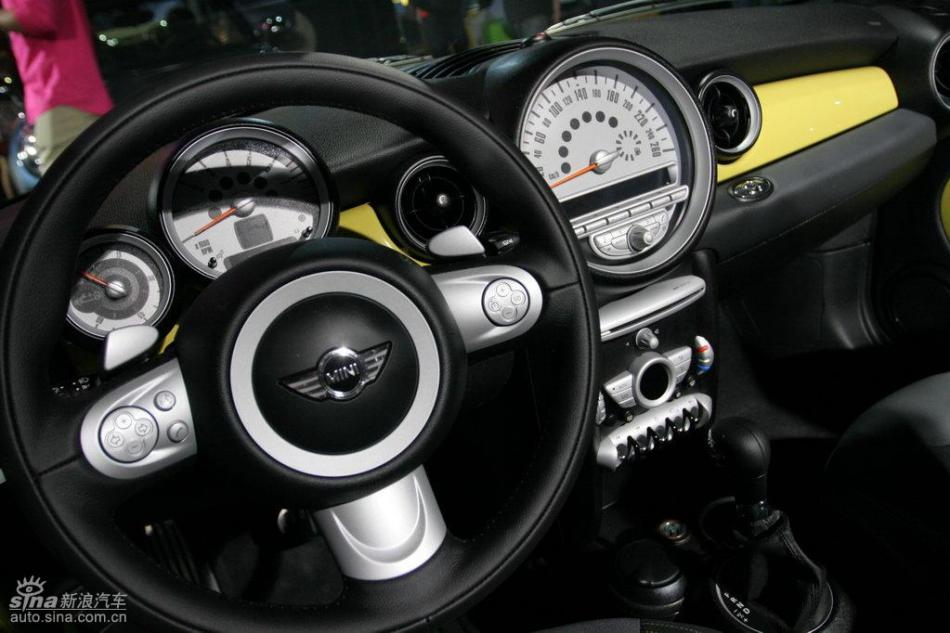 MINI Cooper敞篷版及Cooper S敞篷版