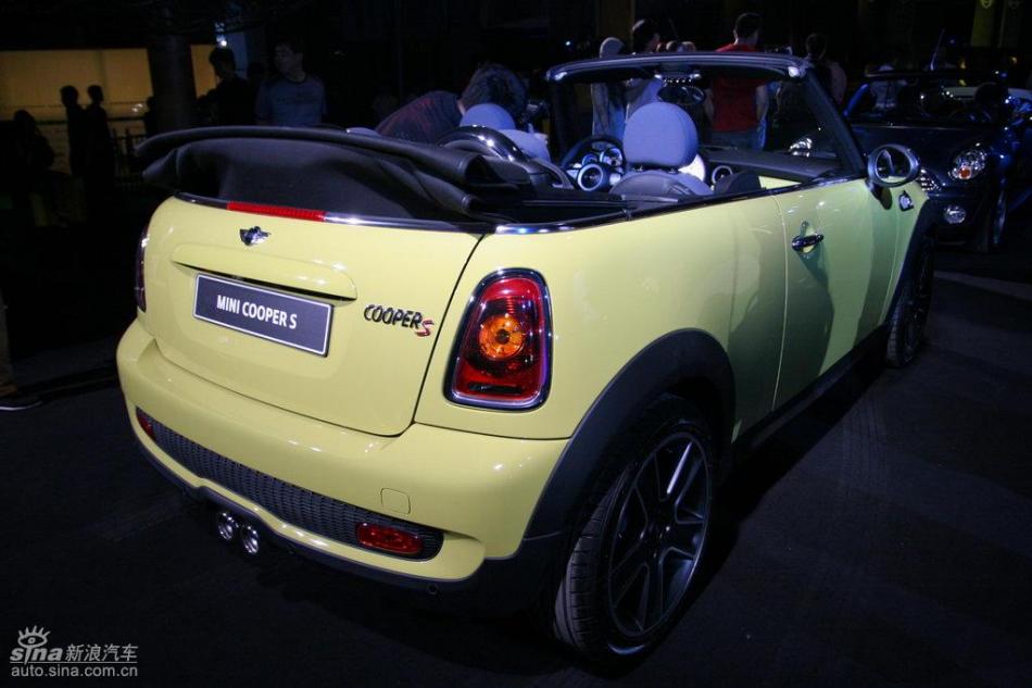 MINI Cooper敞篷版及Cooper S敞篷版