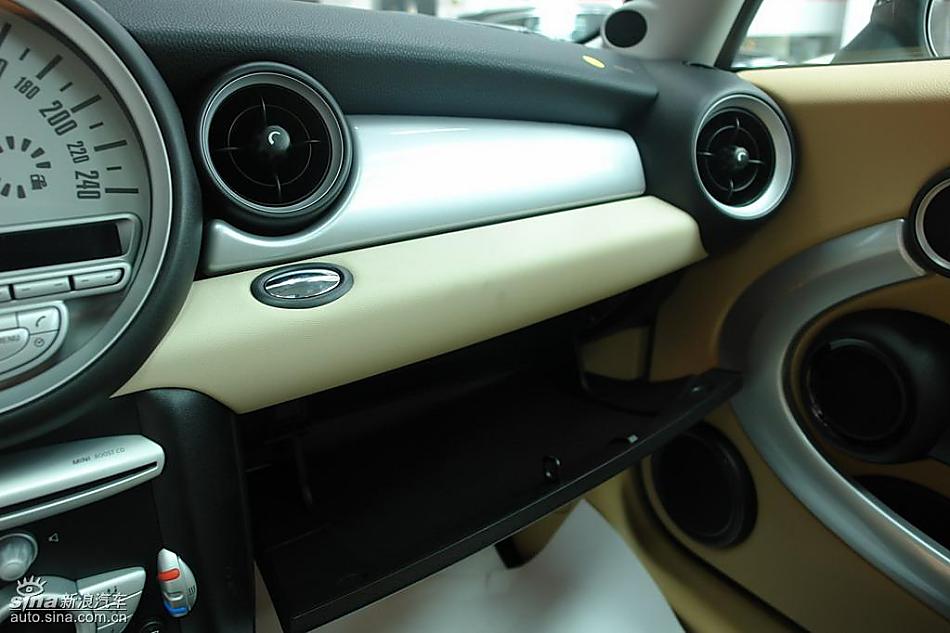 个性5门小车MINI Clubman到店实拍