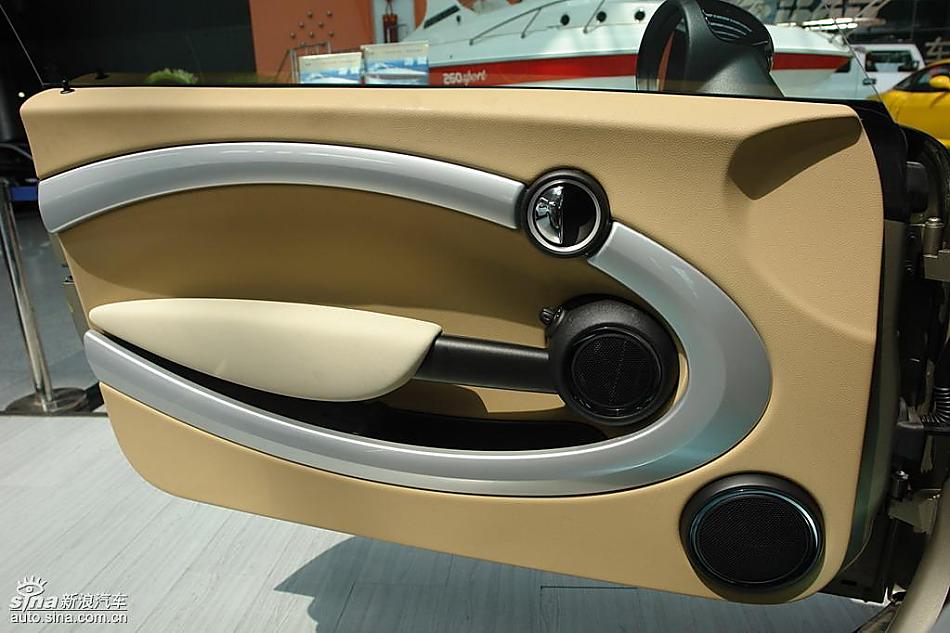 个性5门小车MINI Clubman到店实拍