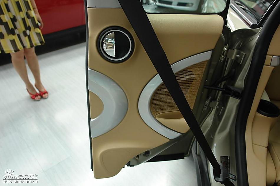 个性5门小车MINI Clubman到店实拍