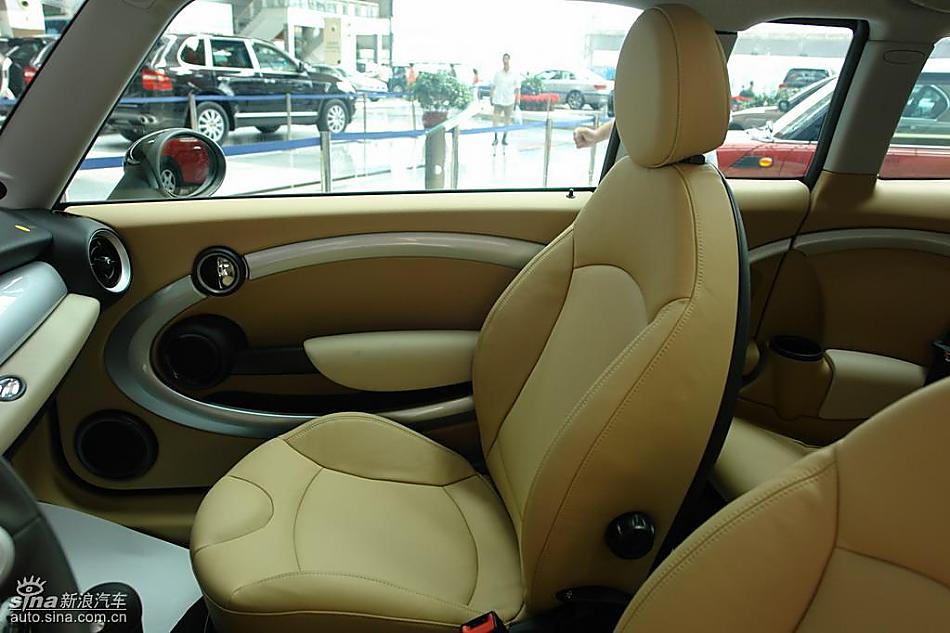 个性5门小车MINI Clubman到店实拍