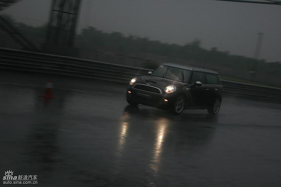 Mini Cooper S Clubman赛道动态