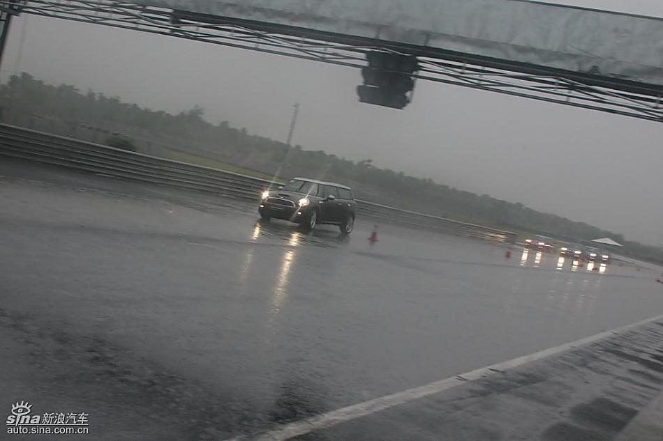Mini Cooper S Clubman赛道动态