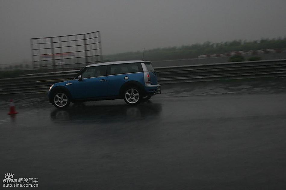 Mini Cooper S Clubman赛道动态