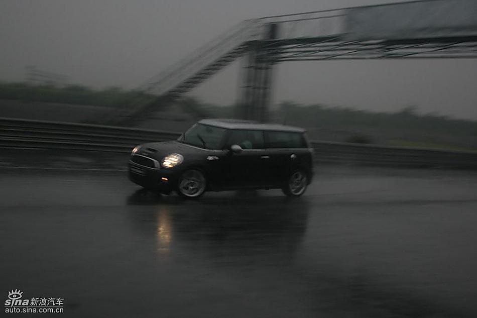 Mini Cooper S Clubman赛道动态