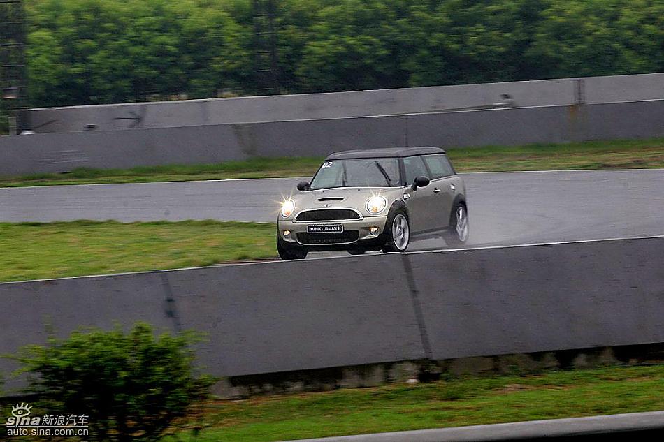 Mini Cooper S Clubman赛道动态