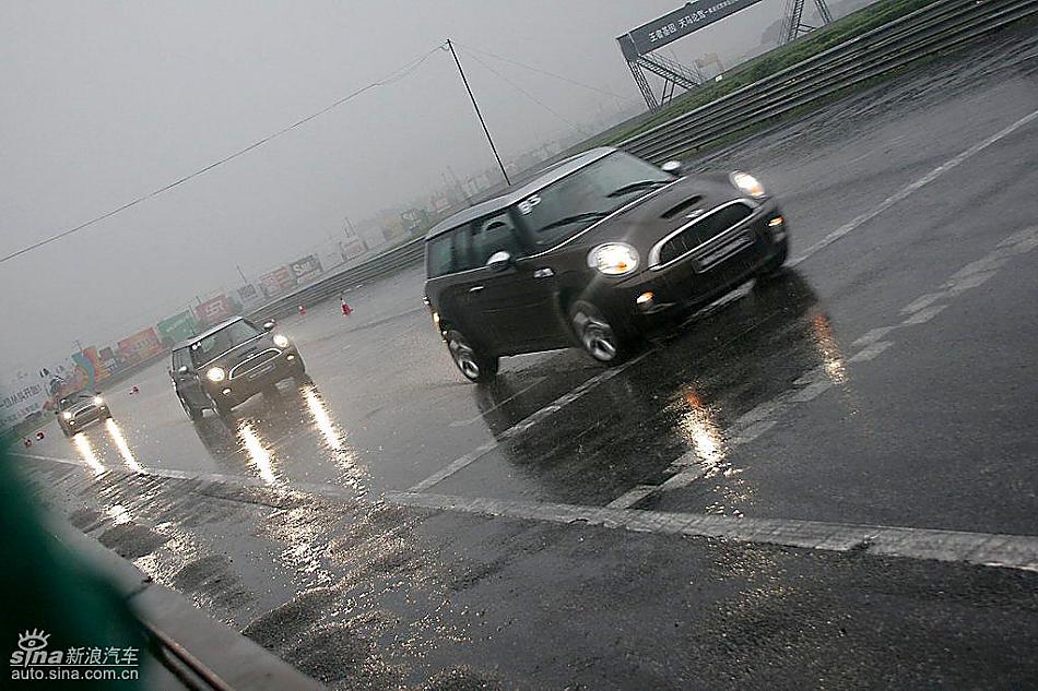 Mini Cooper S Clubman赛道动态