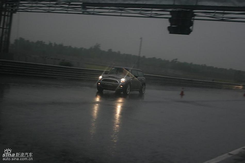Mini Cooper S Clubman赛道动态