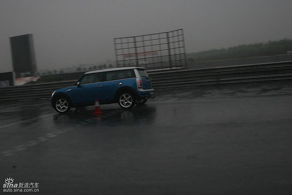 Mini Cooper S Clubman赛道动态