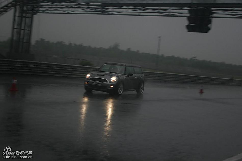 Mini Cooper S Clubman赛道动态
