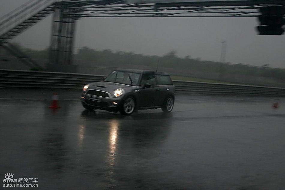 Mini Cooper S Clubman赛道动态