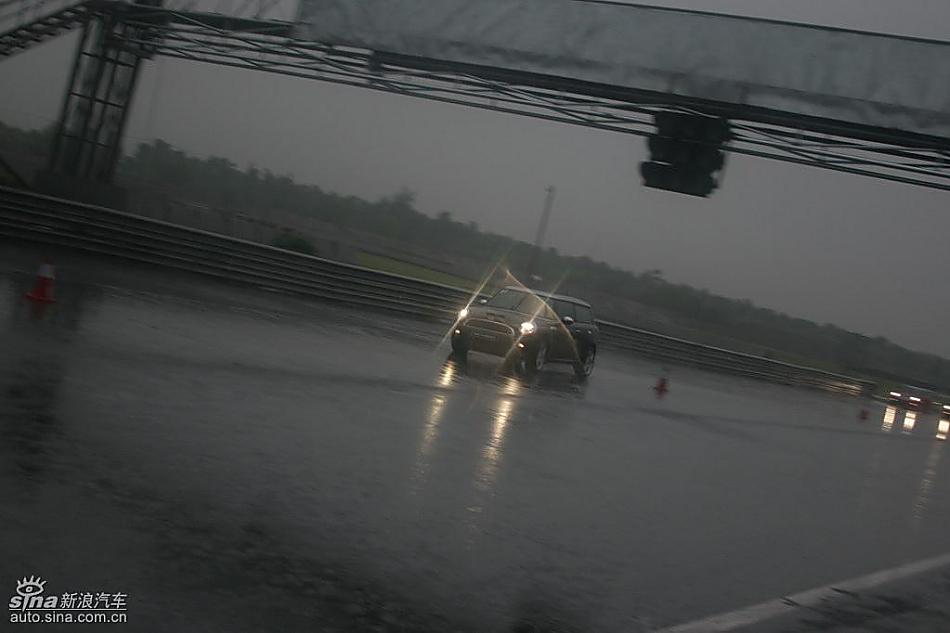 Mini Cooper S Clubman赛道动态