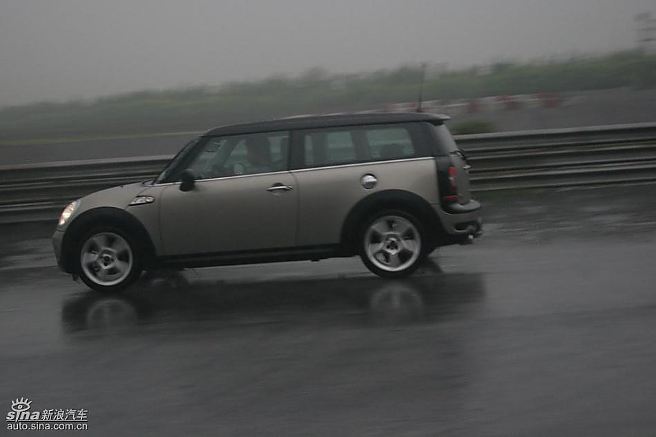 Mini Cooper S Clubman赛道动态